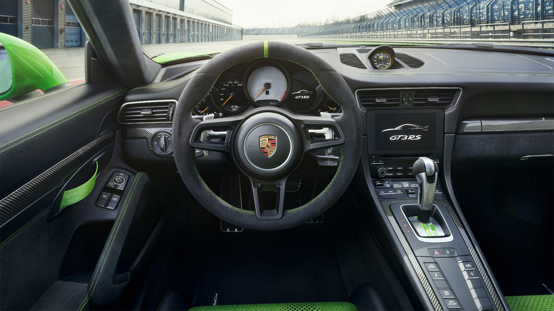 2018-Porsche-911-GT3-RS-interior