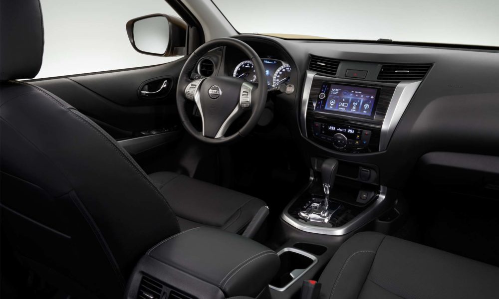 Nissan-Terra-Interior