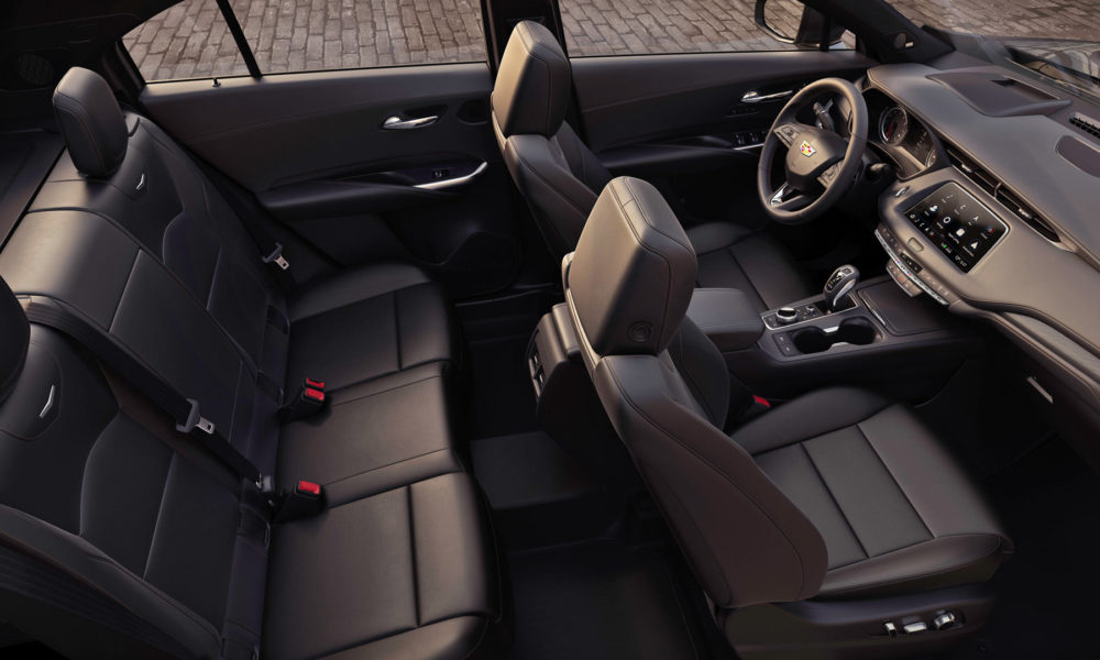 2019-Cadillac-XTS-interior_4