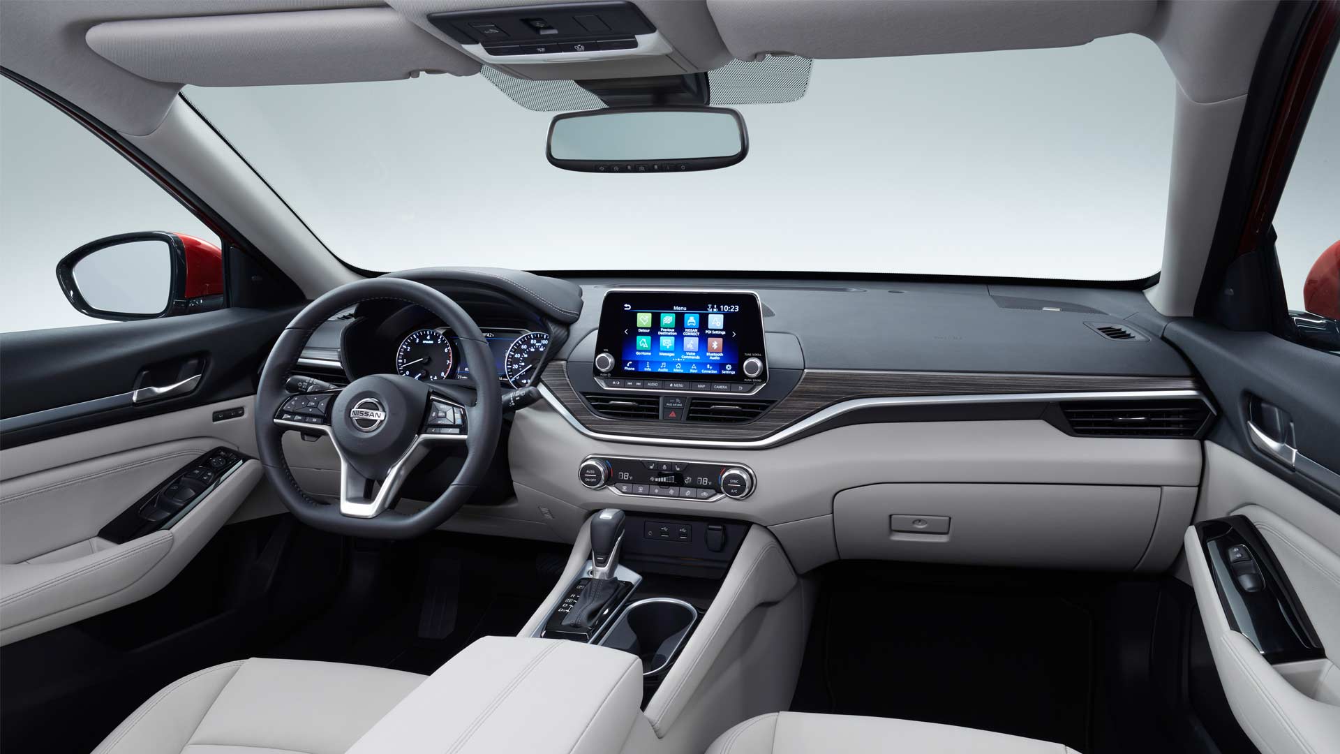 2019-Nissan-Altima-interior