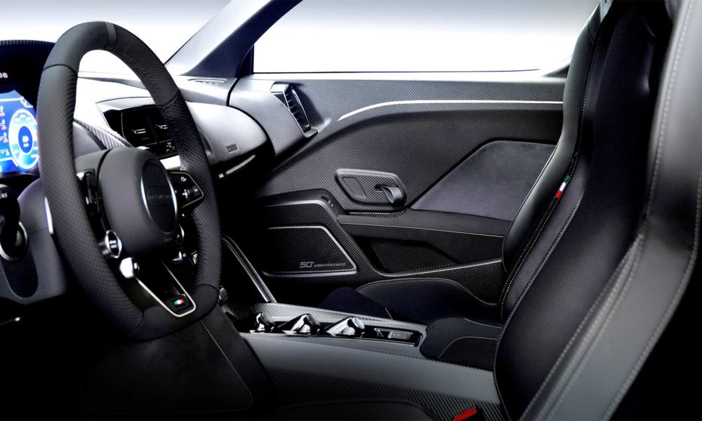 Italdesign-Zerouno-Duerta-interior