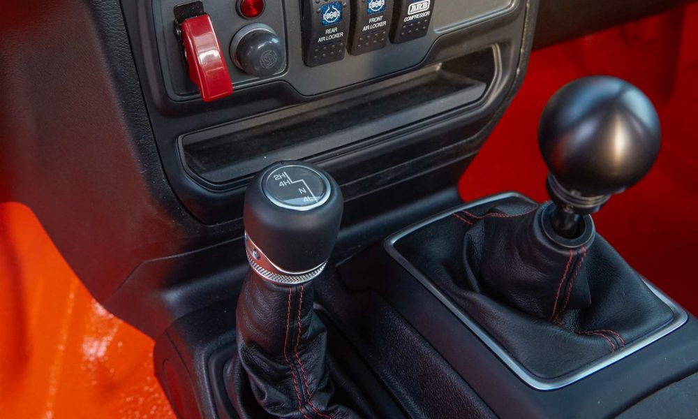 Jeep-Sandstorm-Concept-interior