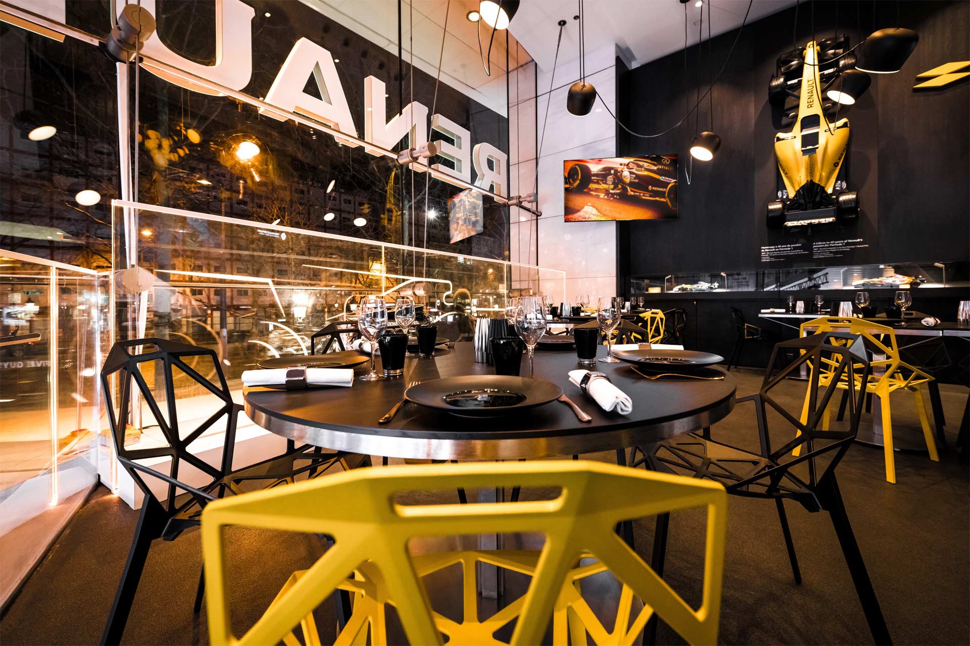 L'Atelier-Renault-Carré-Renault-Sport_6