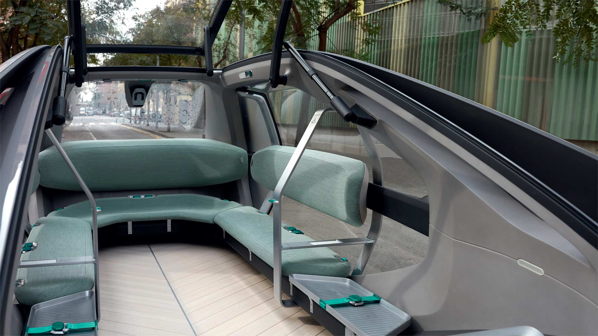 Renault-EZ-GO-Robo-Vehicle-interior