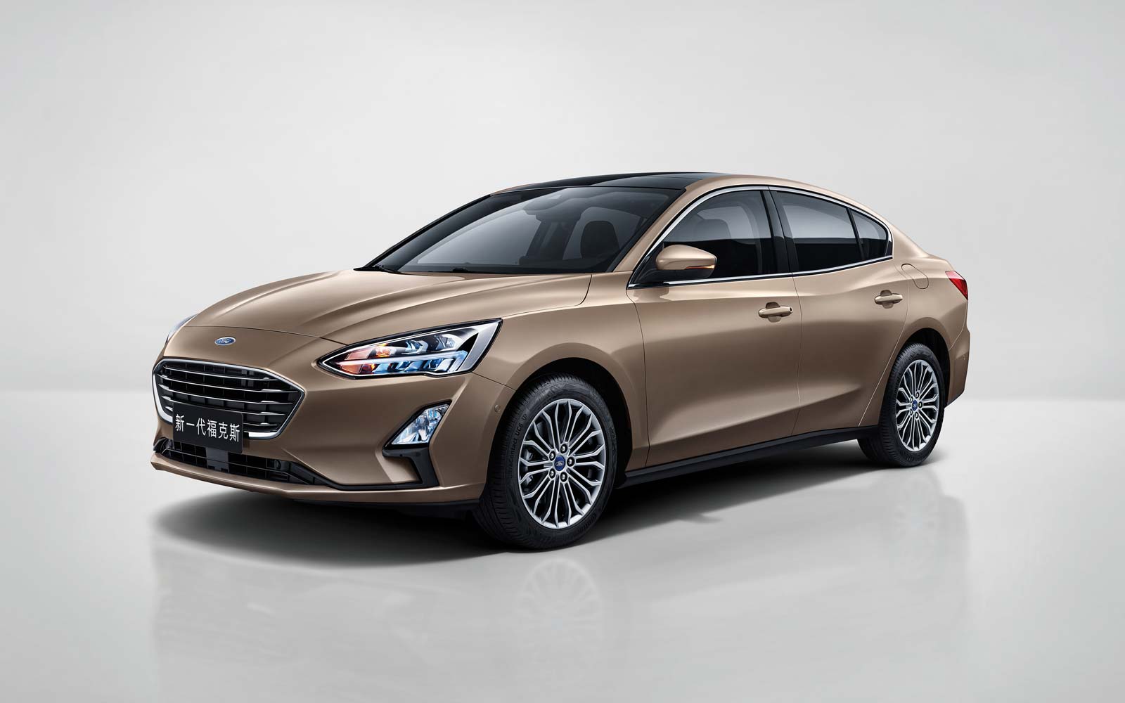 2019-4th-generation-Ford-Focus-4-door-sedan-Asia