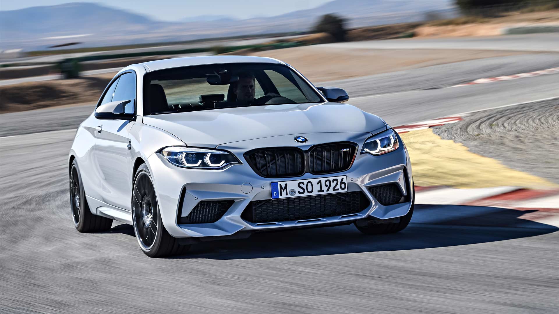 2019-BMW-M2-Competition_2