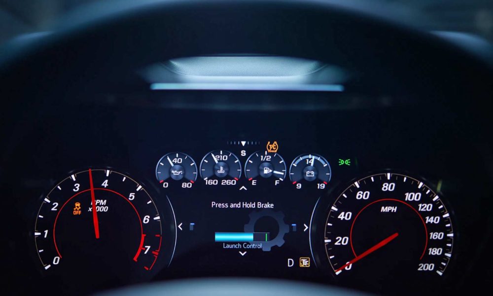 2019-Chevrolet-Camaro-Interior-instrument-cluster