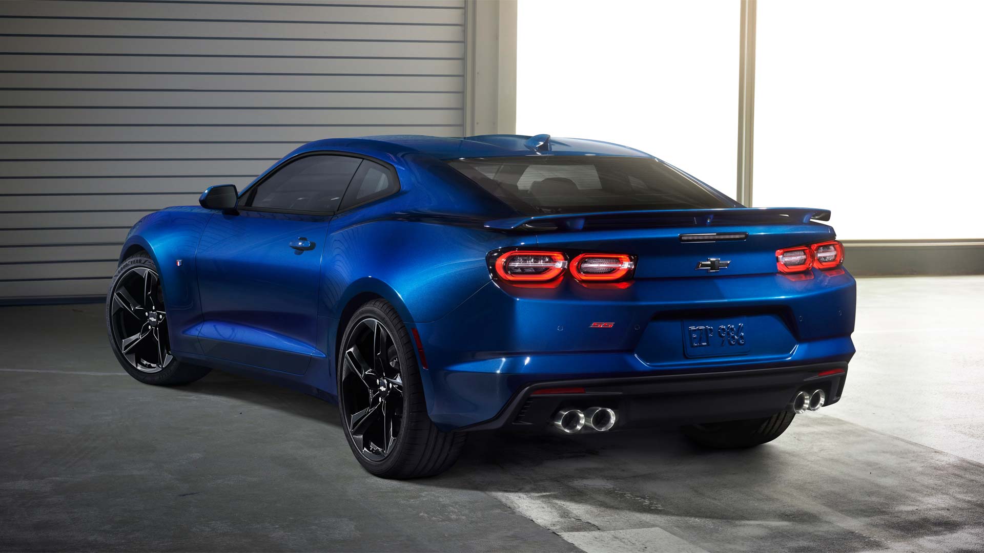 2019-Chevrolet-Camaro-SS_4