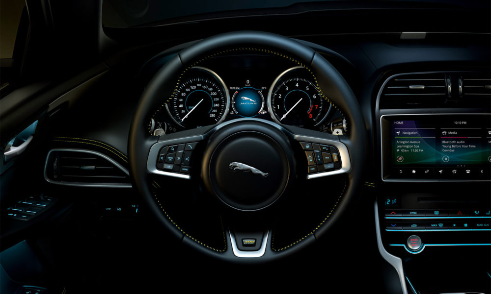Jaguar-XE-300-Sport-interior