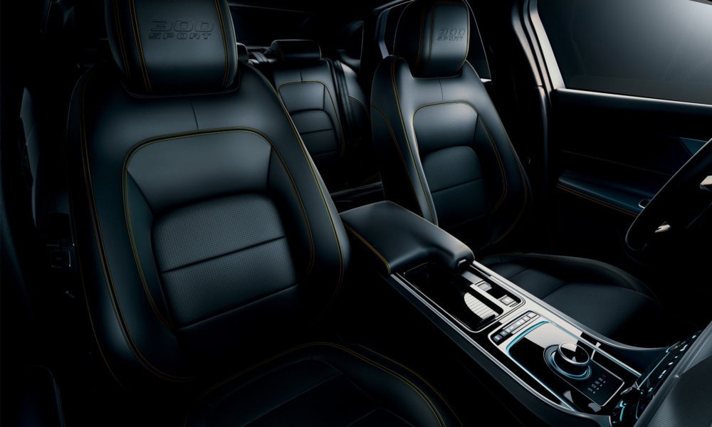 Jaguar-XE-300-Sport-interior_2
