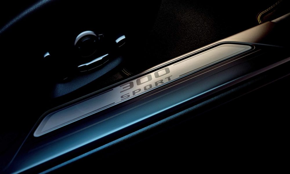 Jaguar-XE-300-Sport_8