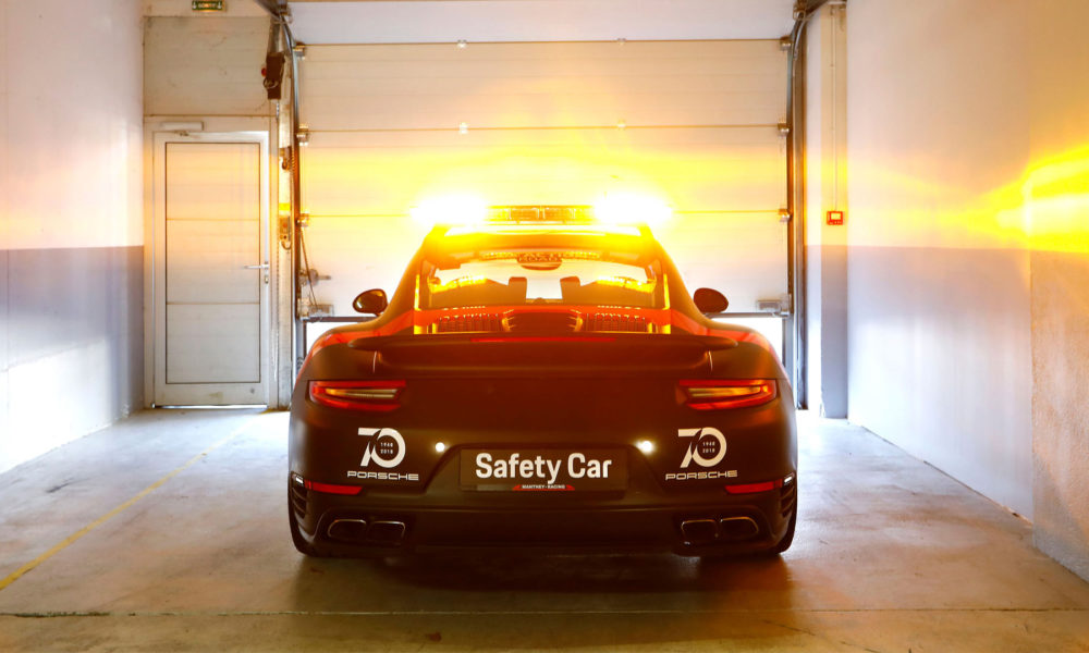 Porsche-911-Turbo-WEC-safety-car_4