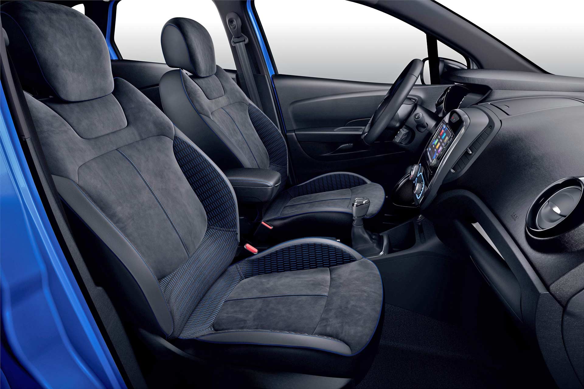 Renault-Captur-S-Edition-interior