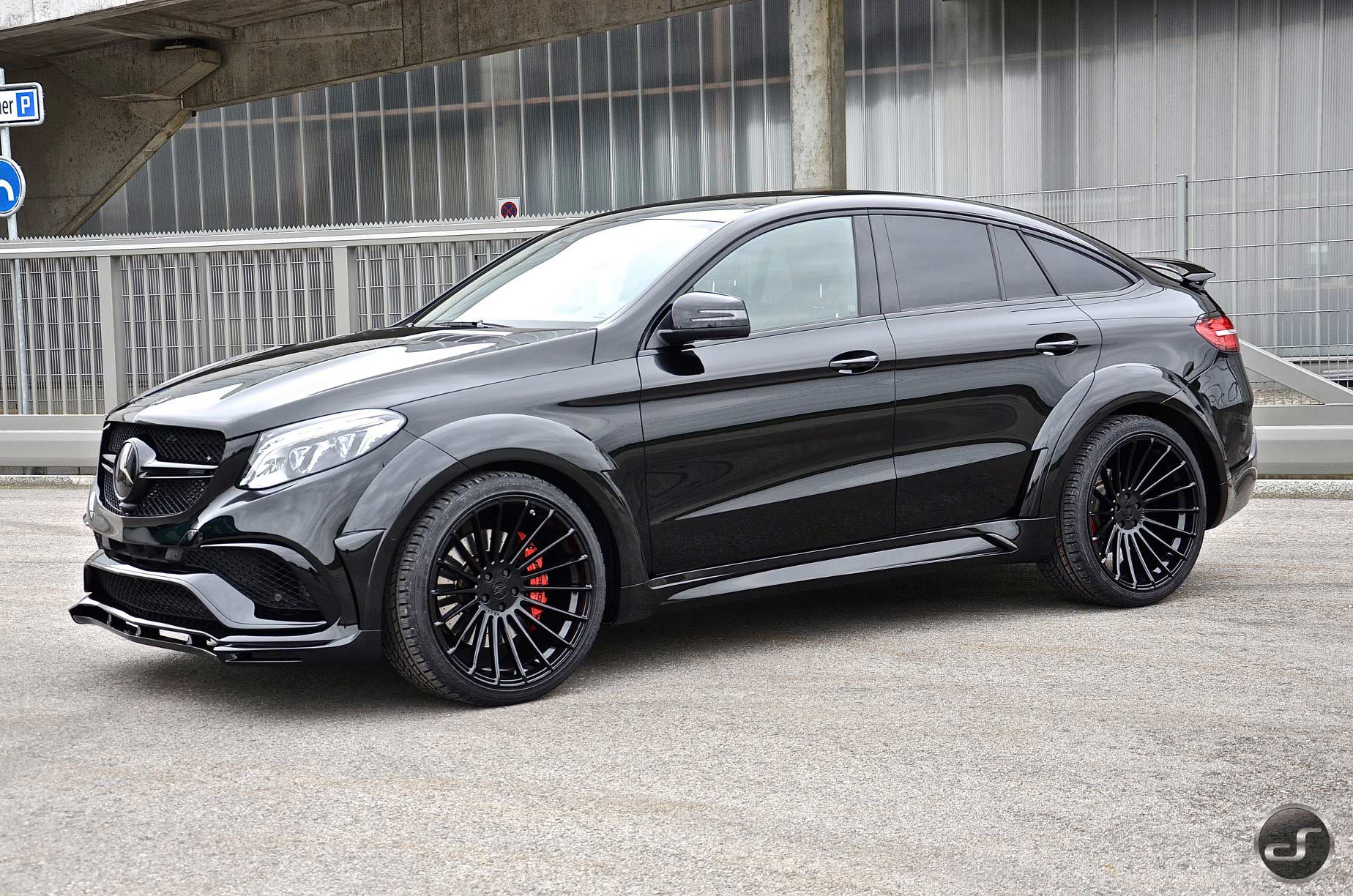 This Widebody Mercedes Amg Gle 63s Coupe Is Perfect For Batman Autodevot