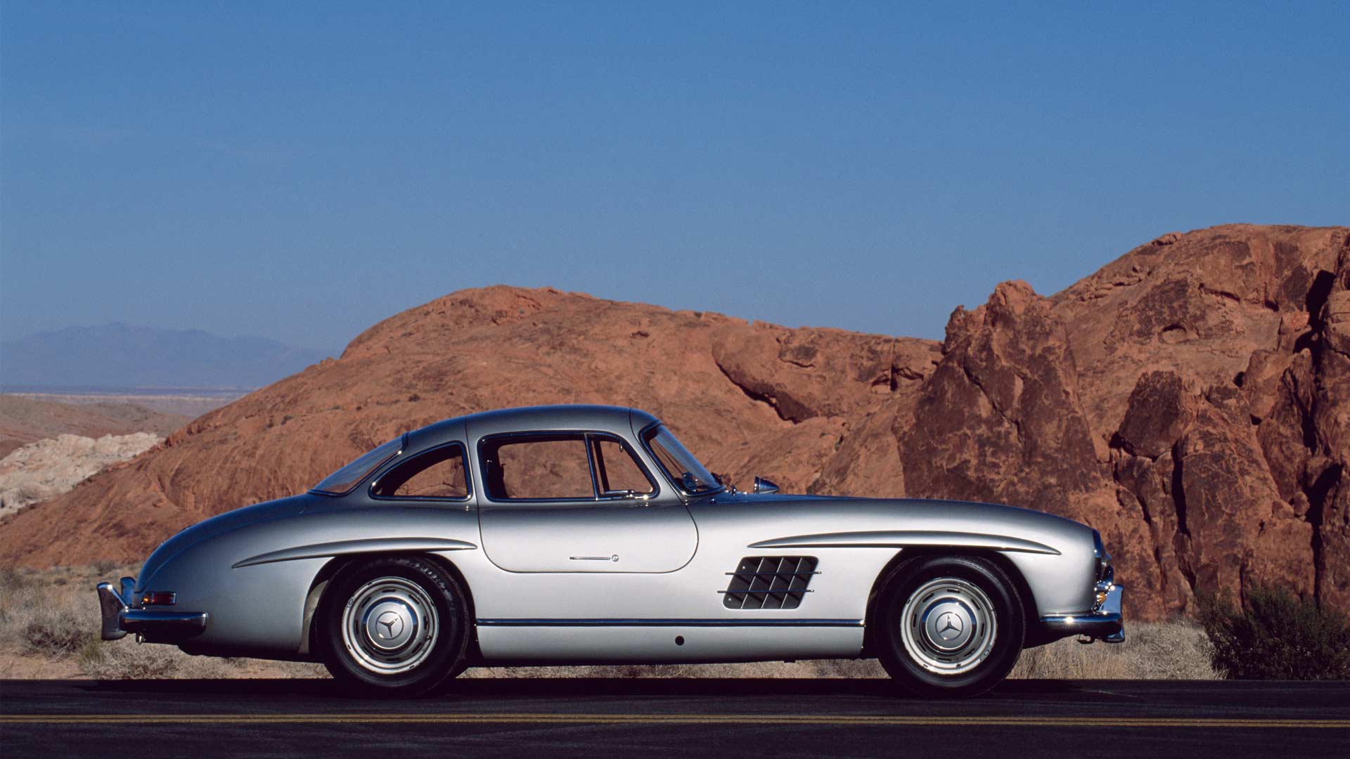 Mercedes-Benz 300 SL Gullwing_4