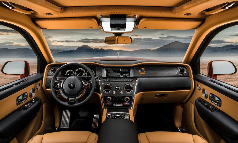 Rolls-Royce-Cullinan-interior
