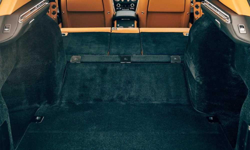 Rolls-Royce-Cullinan-interior_3