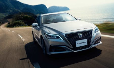 15th-generation-2018-Toyota-Crown