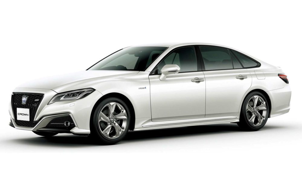 15th-generation-2018-Toyota-Crown-RS-Hybrid