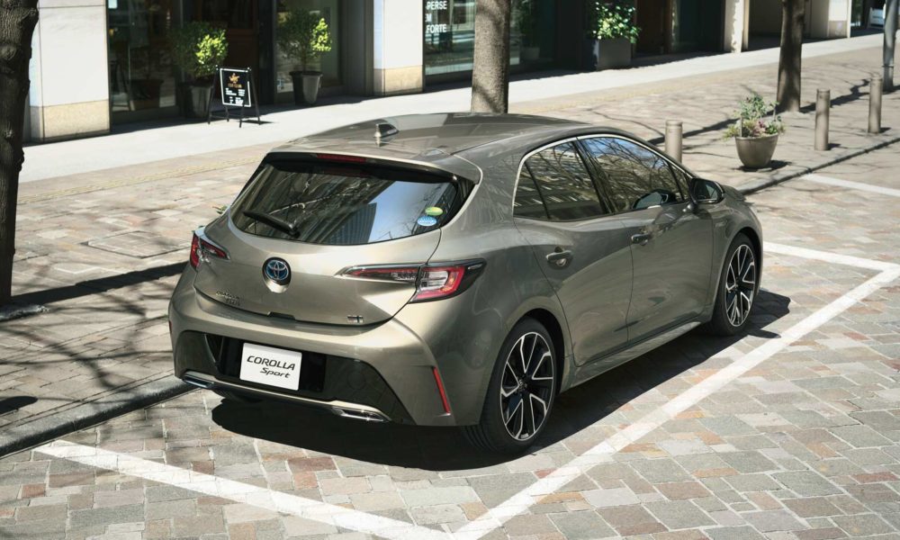 2018-Corolla-Sport-hatchback_3