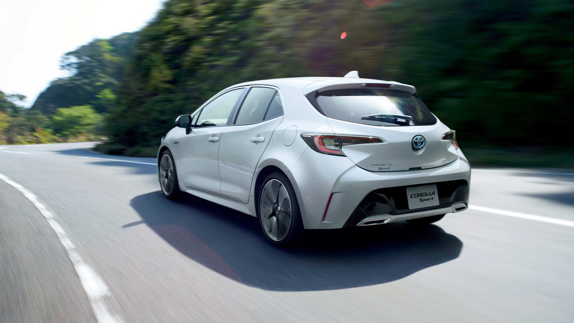 2018-Corolla-Sport-hatchback_6