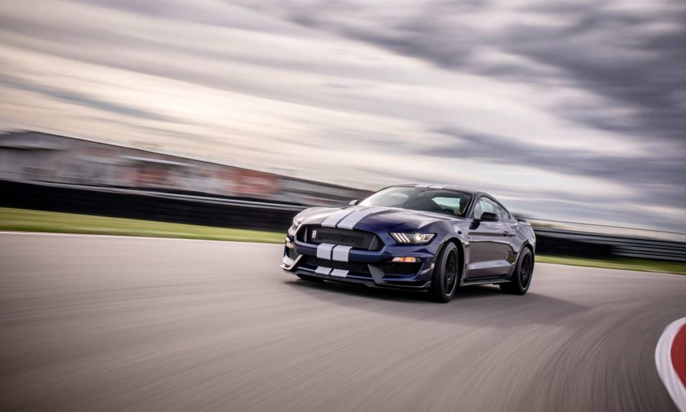 2019-Mustang-Shelby-GT350_2