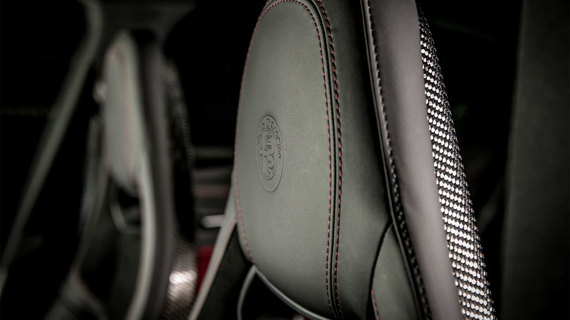 Alfa-Romeo-Stelvio-Quadrifoglio-NRING-interior_2