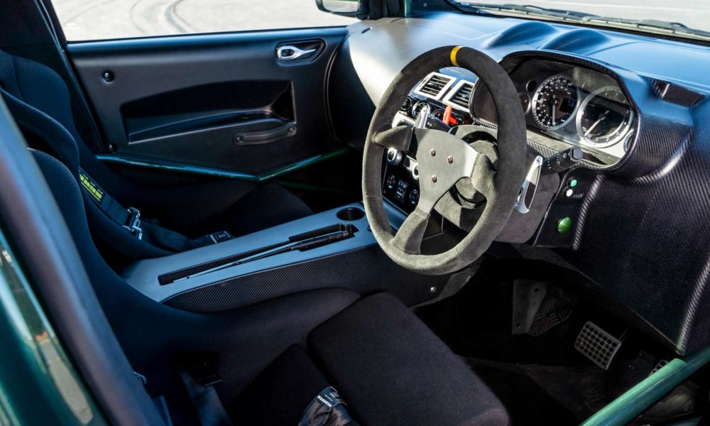 2018-Aston-Martin-V8-Cygnet-interior