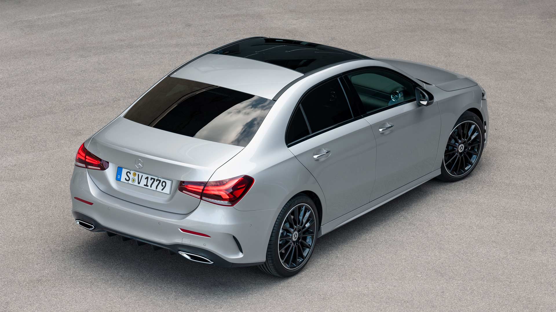 2019-Mercedes-Benz-A-Class-Sedan_7