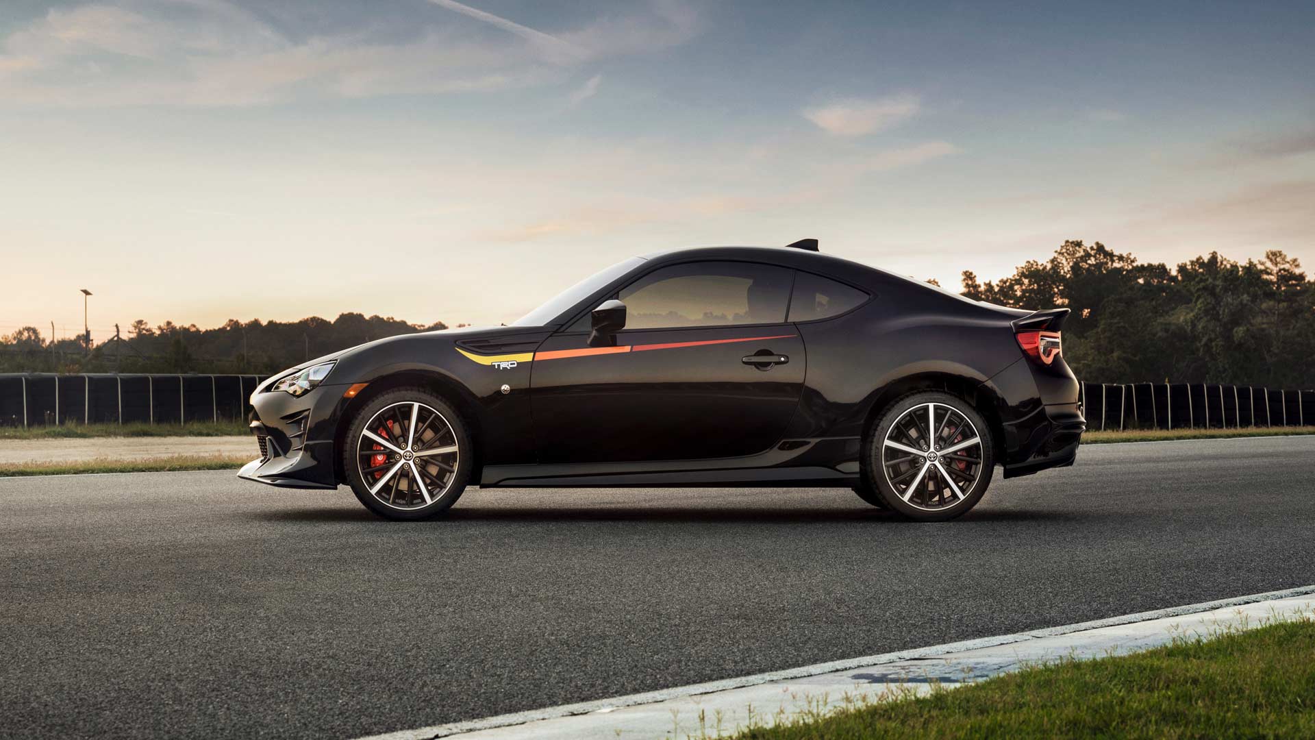 2019-Toyota-86-TRD-Special-Edition_7