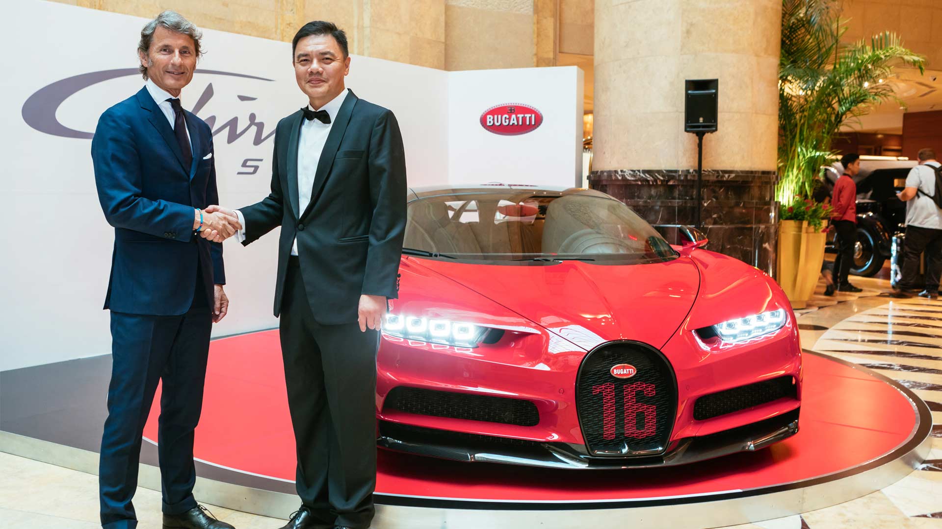 Bugatti-Chiron-Sport-Asian-Premiere