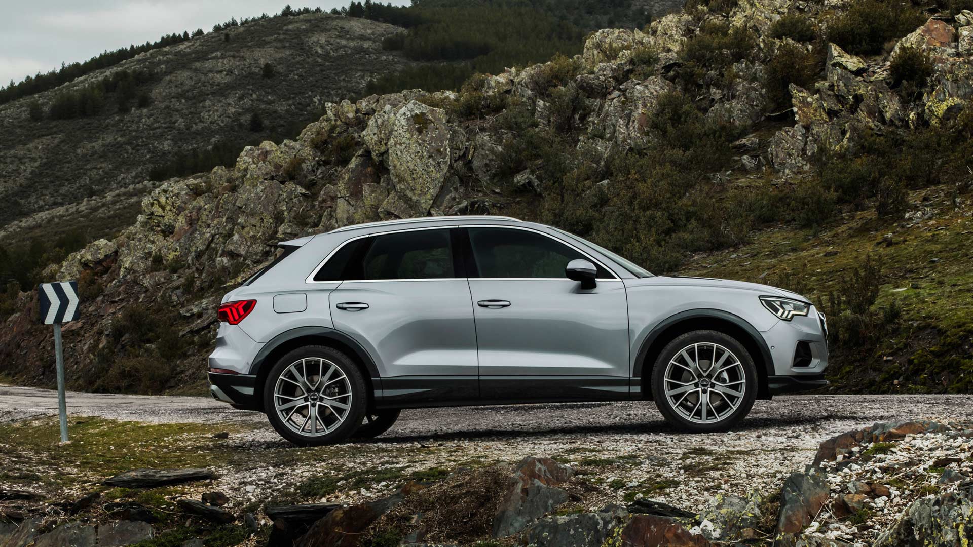 Second-Generation-2019-Audi-Q3_5