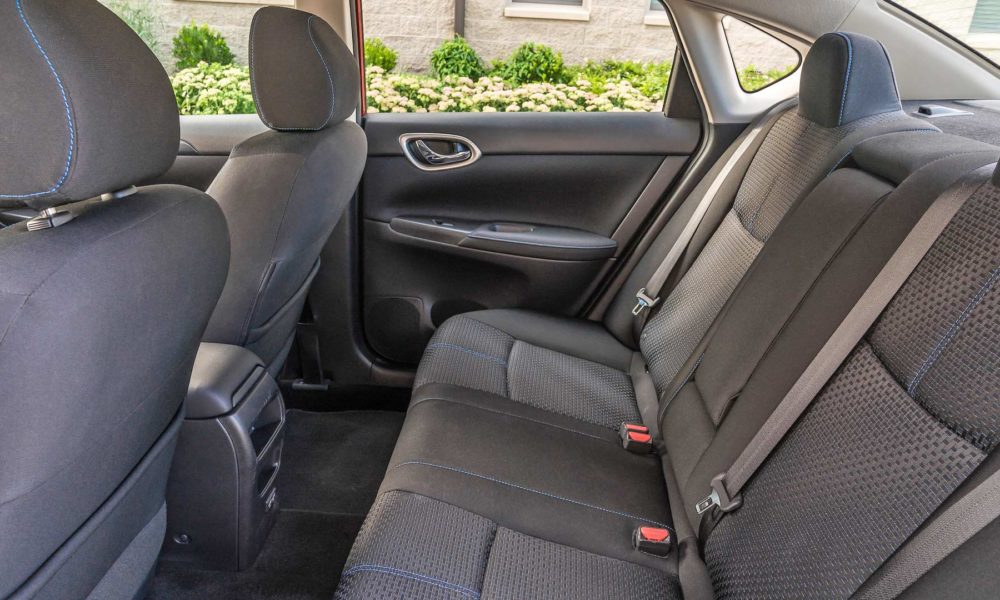 2019 Nissan Sentra SR Turbo interior