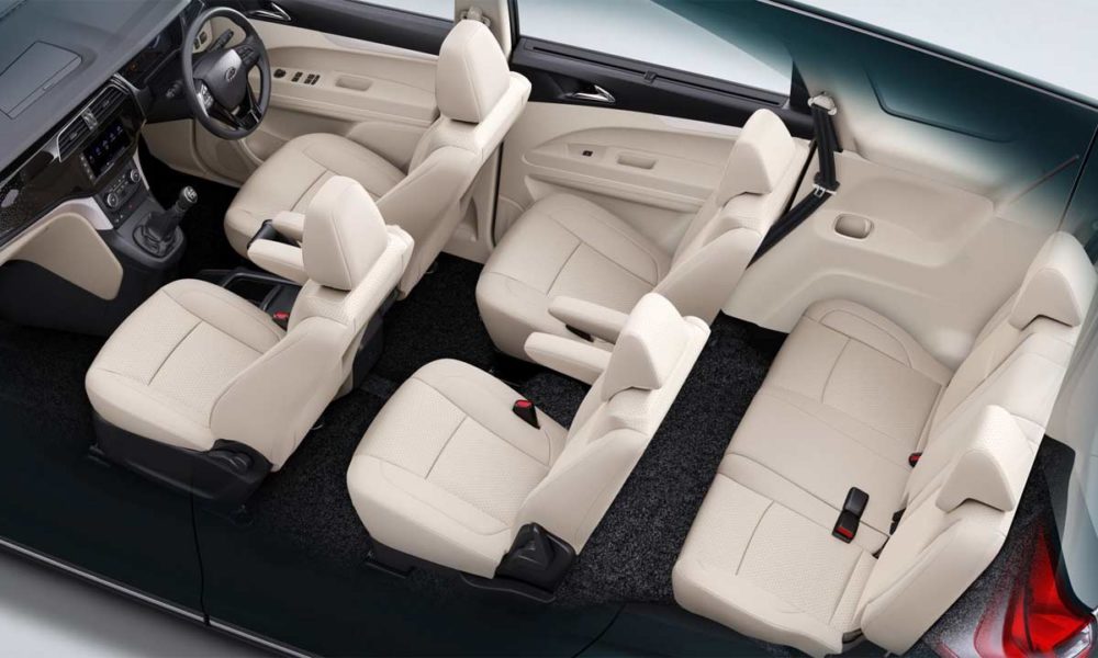 Mahindra-Marazzo-Cabin-seating