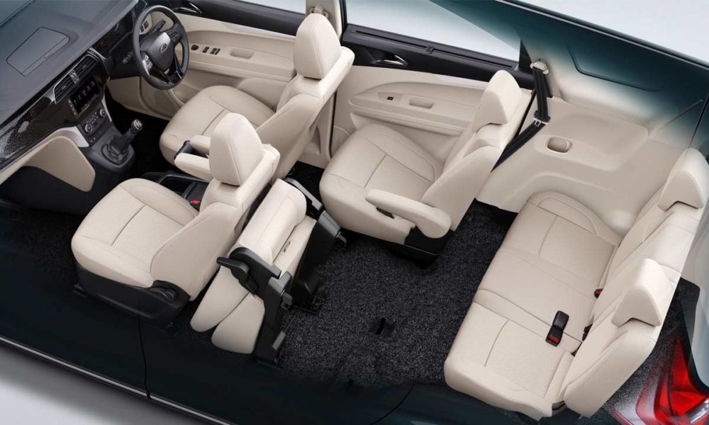 Mahindra-Marazzo-Cabin-seating_2