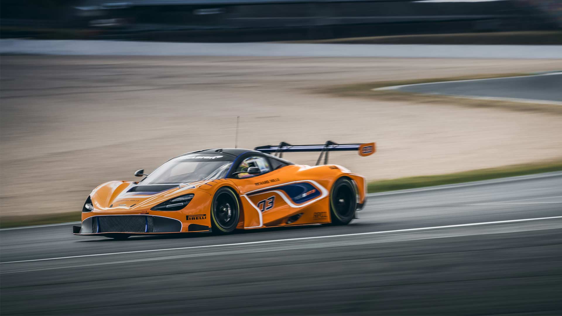 McLaren-720S-GT3-race-car