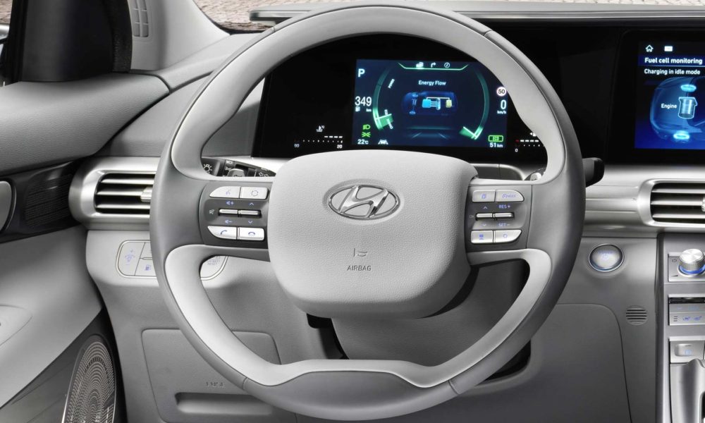 2019-Hyundai-Nexo-fuel-cell-SUV-Interiors_5