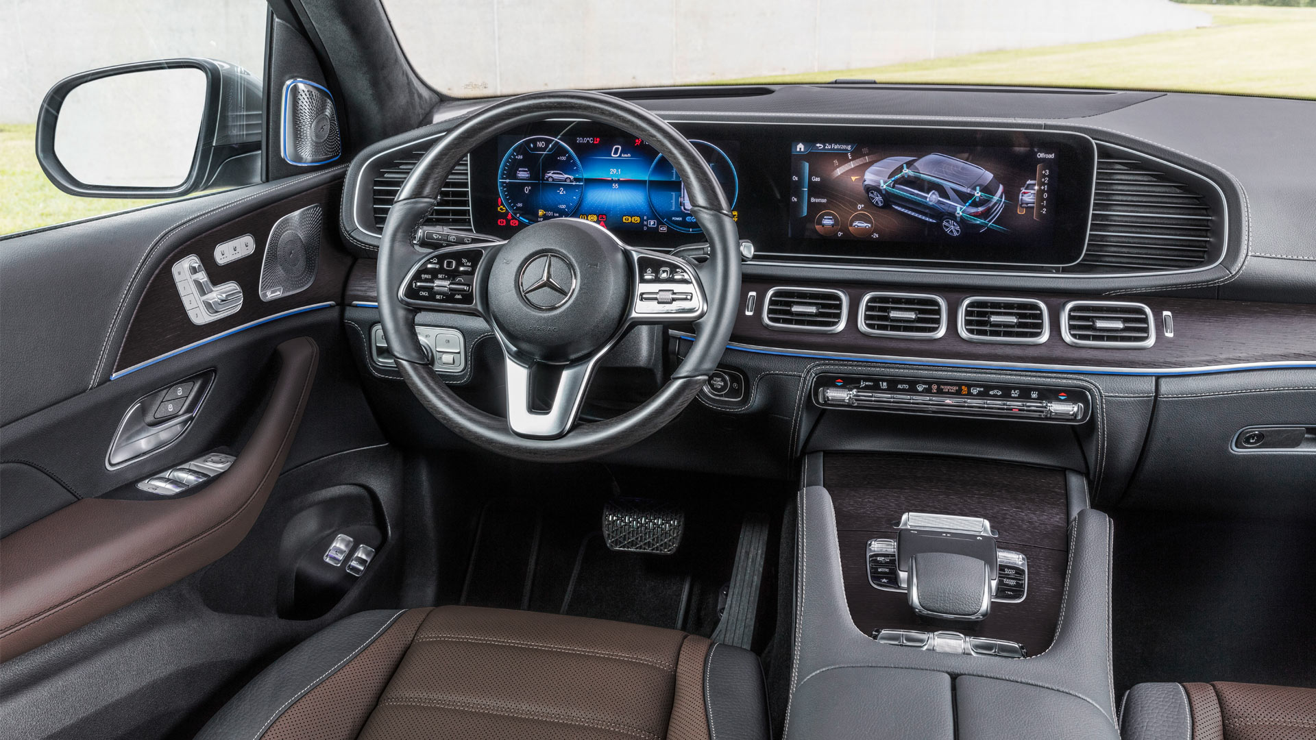 4th-generation-2019-Mercedes-Benz-GLE-interior