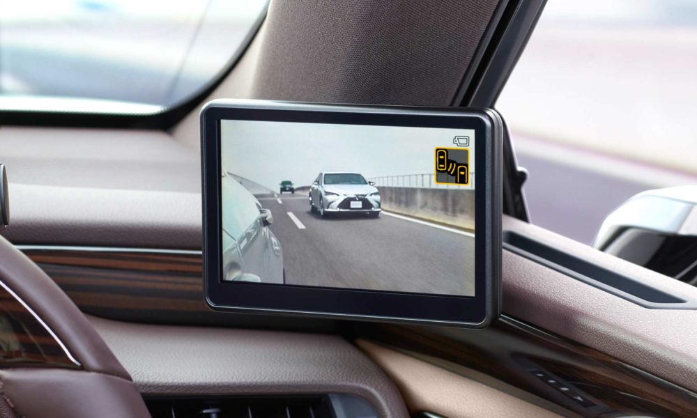 Lexus Digital Side-View Monitor 2019 ES 300h Interior_2