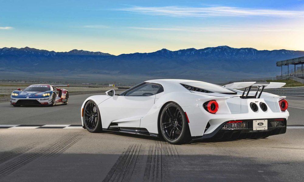 2017-Ford-GT-rear-wing