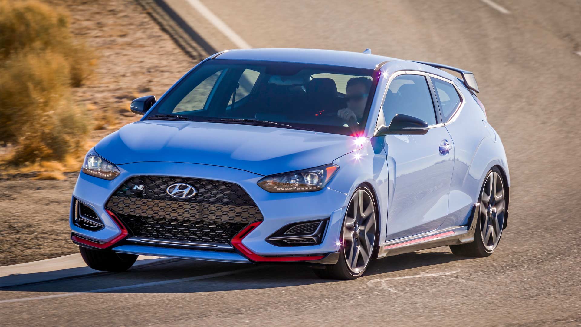 2019-Hyundai-Veloster-N_2
