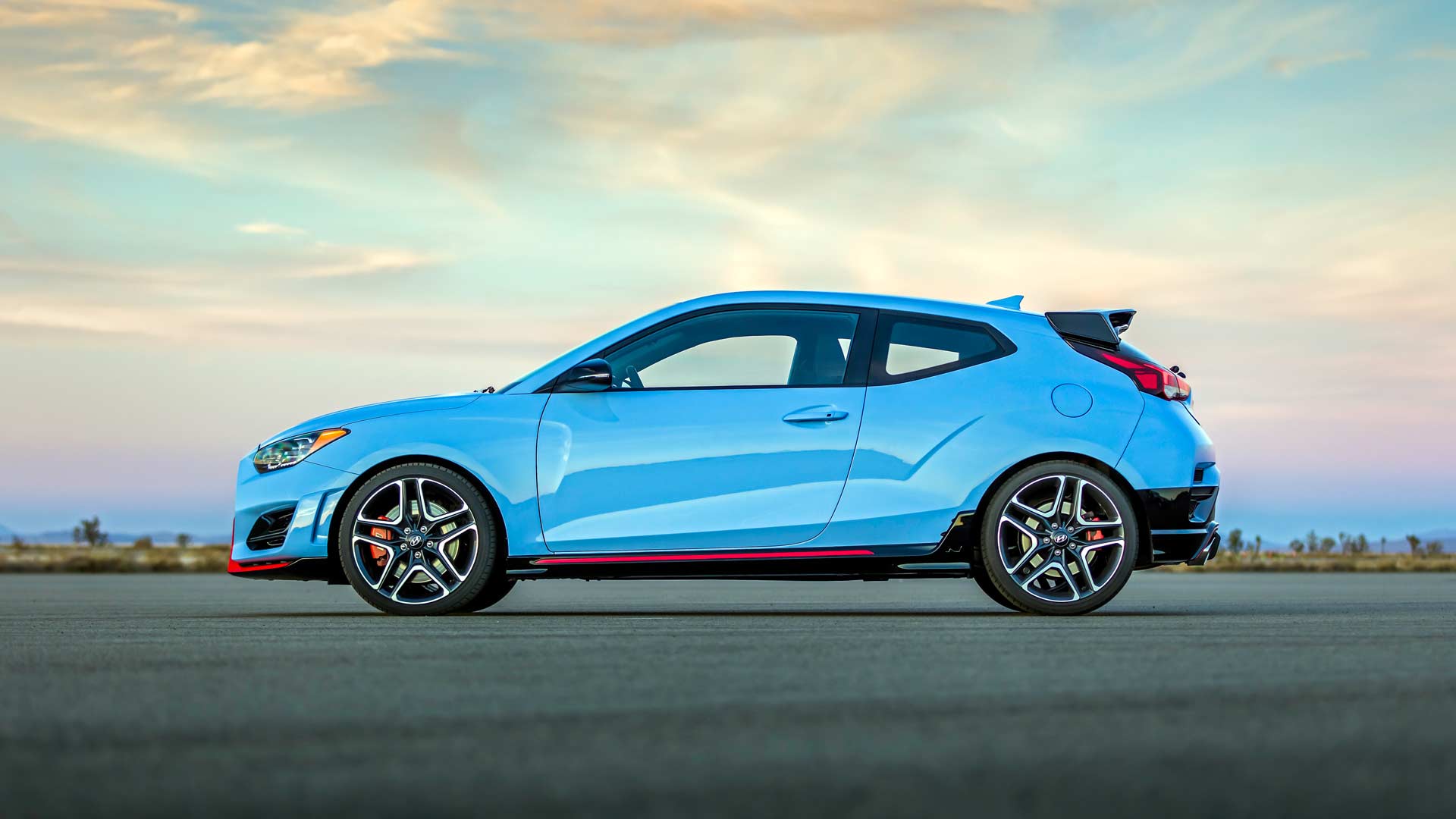 2019-Hyundai-Veloster-N_7
