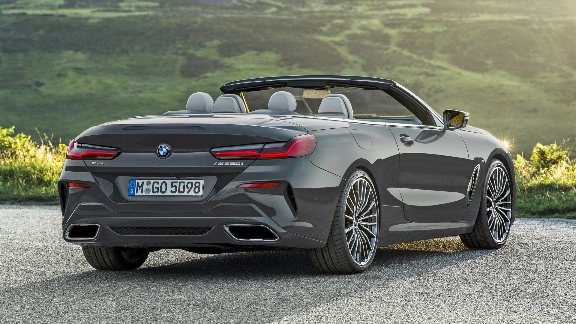 2019-BMW-8-Series-Convertible_3