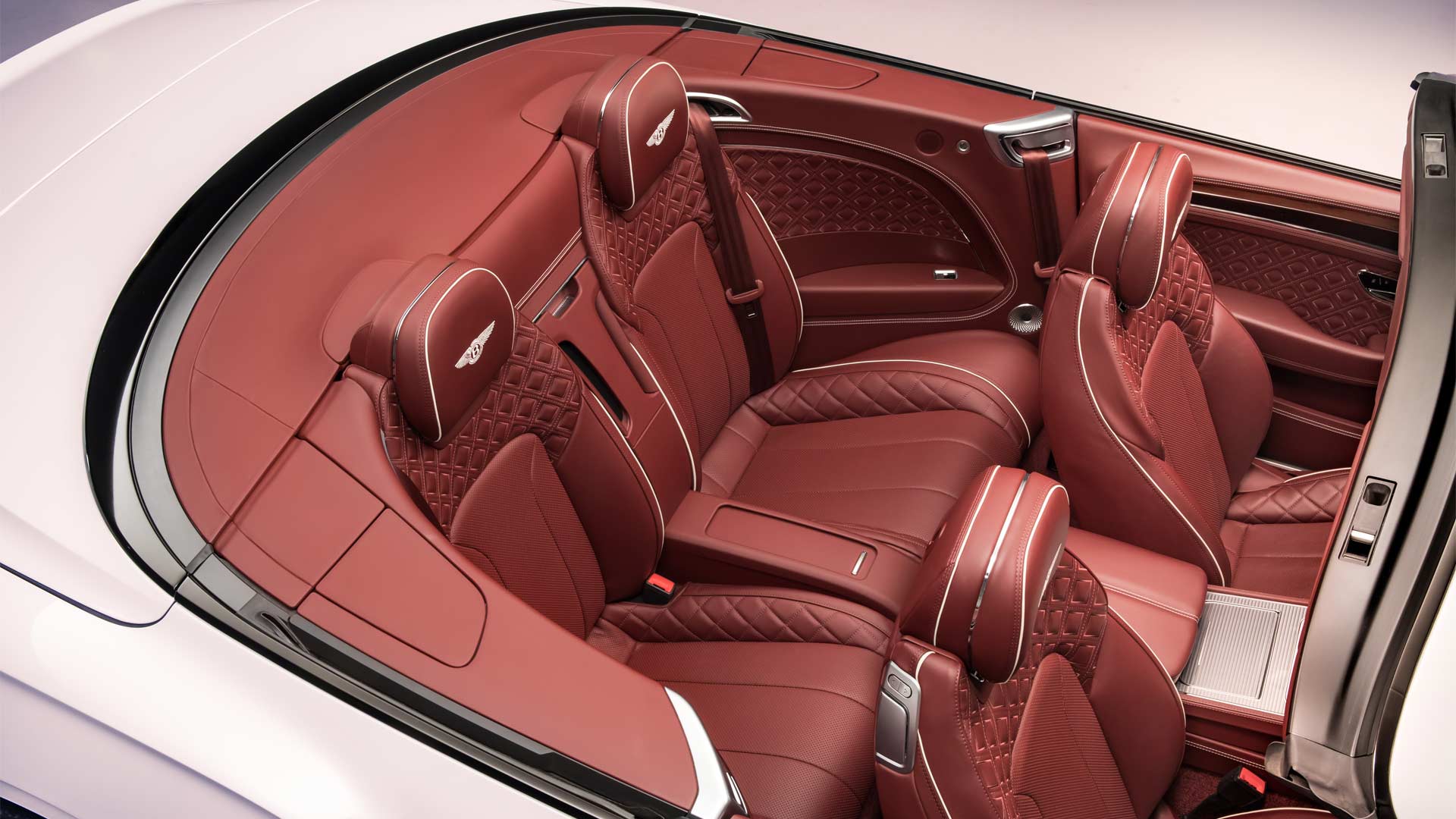 2019-Bentley-GT-Convertible-Interior_3