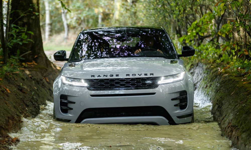 2020-Range-Rover-Evoque-Wading