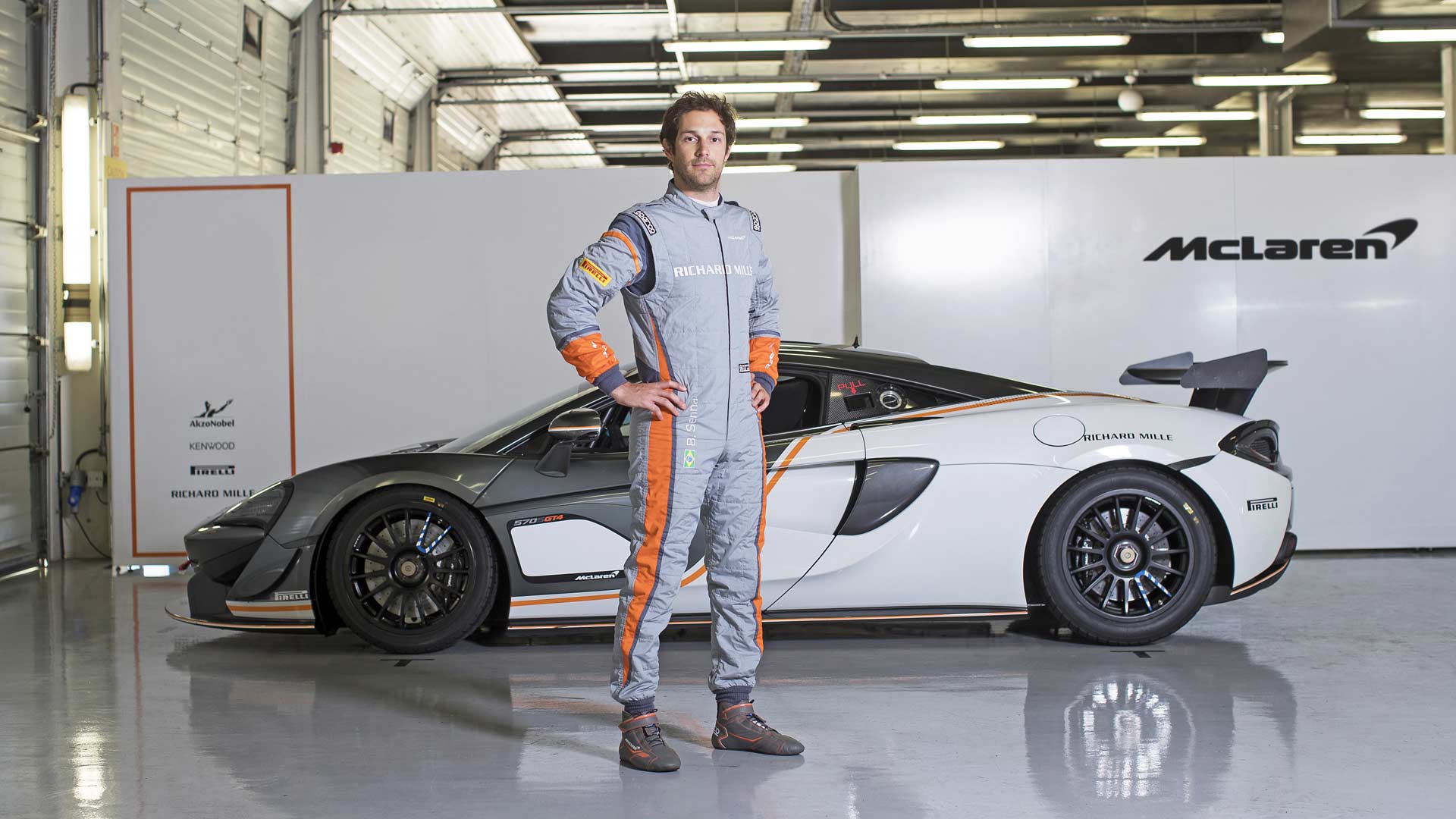 McLaren-and-Sparco-world's-lightest-FIA-certified-race-suit