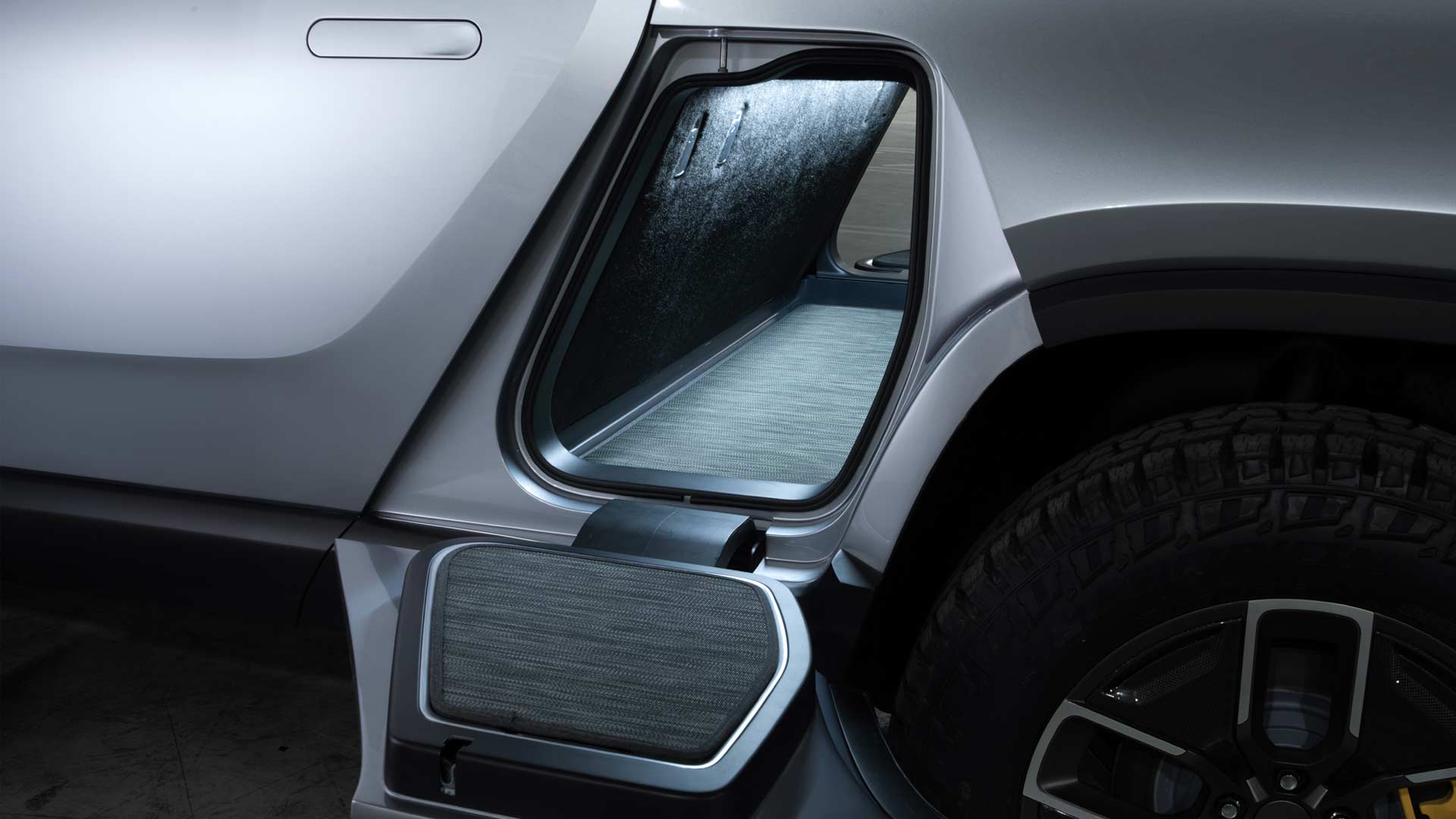 Rivian R1T all-electric pick-up truck gear tunnel