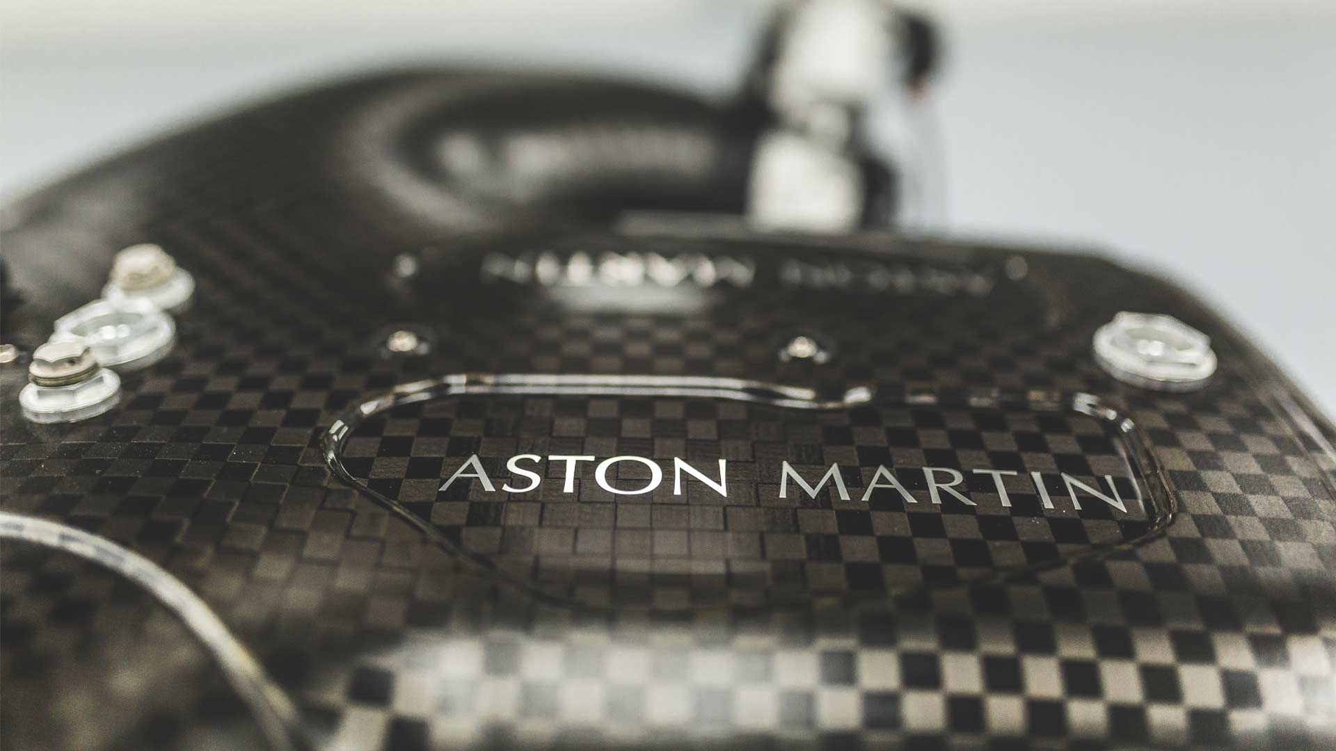 Aston-Martin-Valkyrie-V12-Engine-Cosworth_6