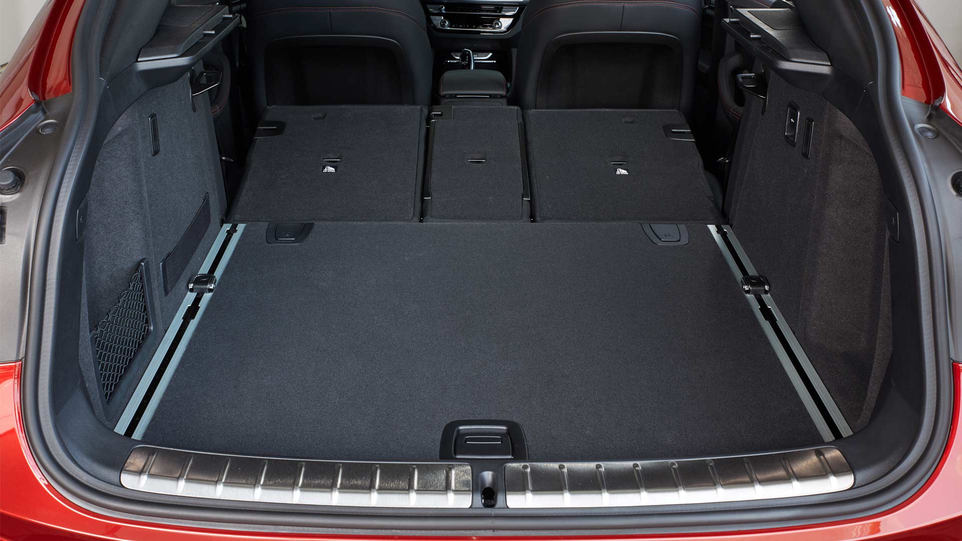 2018 BMW X4 (G02) M40d Interior Boot