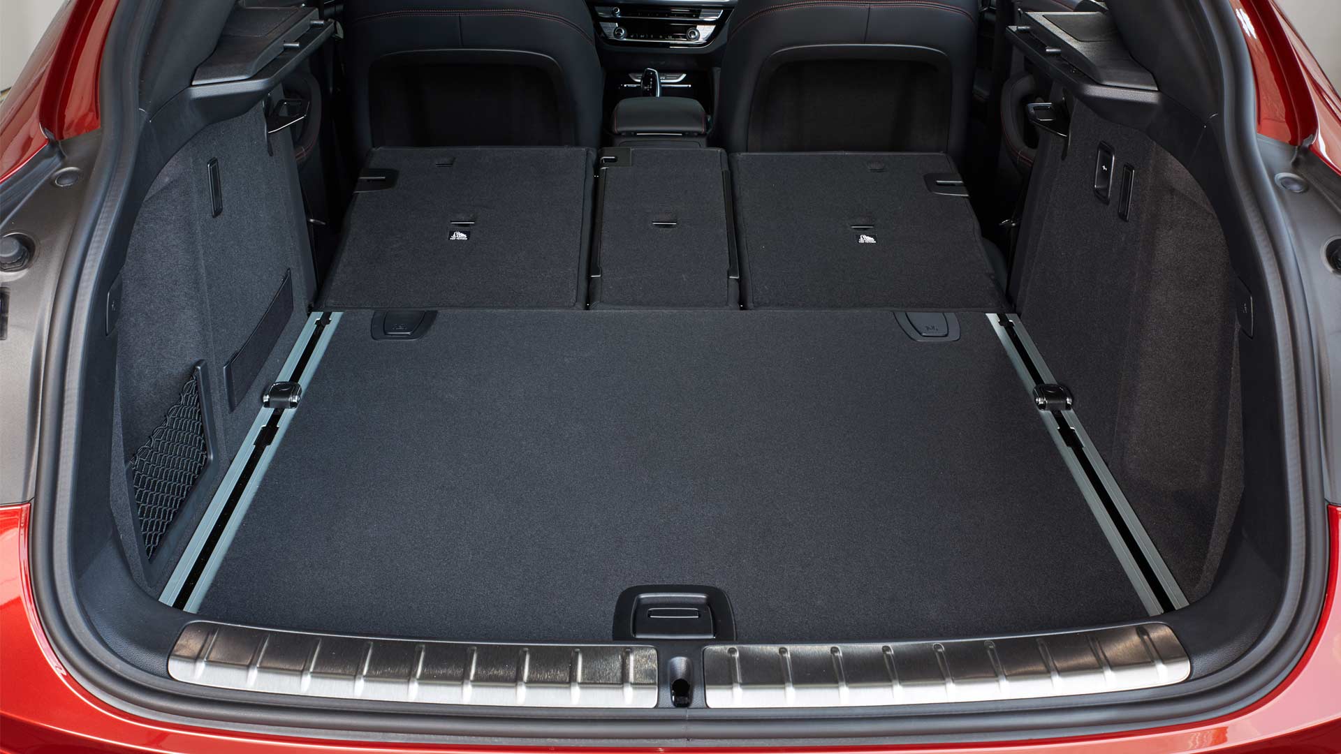 2018 BMW X4 (G02) M40d Interior Boot